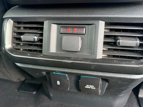 Used 2023 Ford F150 Lariat w/ Equipment Group 502A High image 15