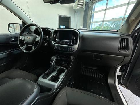 Used 2022 Chevrolet Colorado LT w/ Fleet Safety Package RWD image 24