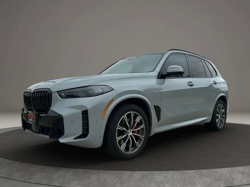 Used 2024 BMW X5 xDrive40i w/ M Sport Package AWD/4WD image 1