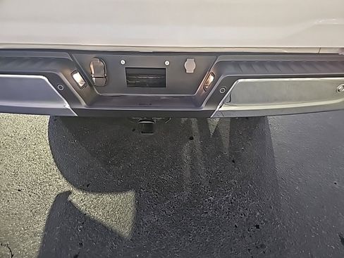 Used 2023 Ford F150 XLT w/ Equipment Group 302A High image 5