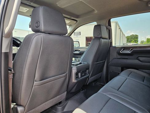 Used 2026 Chevrolet Silverado 1500 LT Trail Boss w/ LT Trail Boss Premium Package AWD/4WD image 24