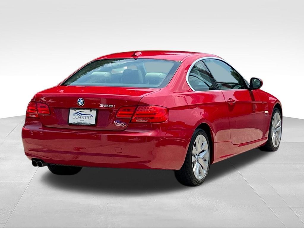 Used 2012 BMW 328i xDrive Coupe AWD/4WD image 12