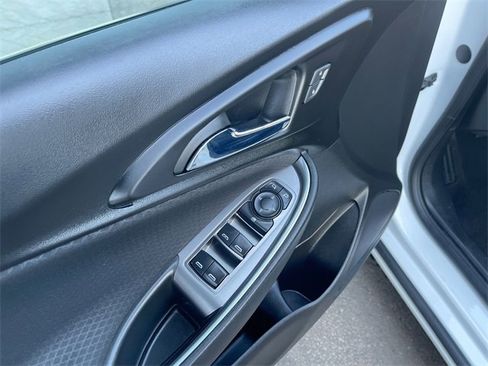 Certified 2018 Chevrolet Malibu LT image 23