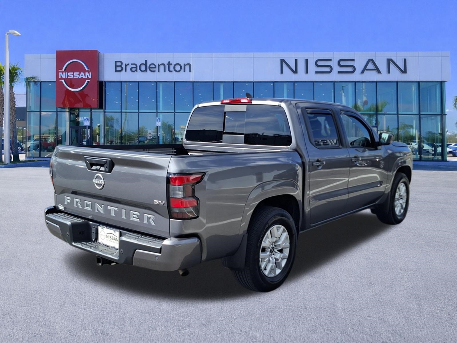 Used 2024 Nissan Frontier SV w/ SV Convenience Package RWD image 5