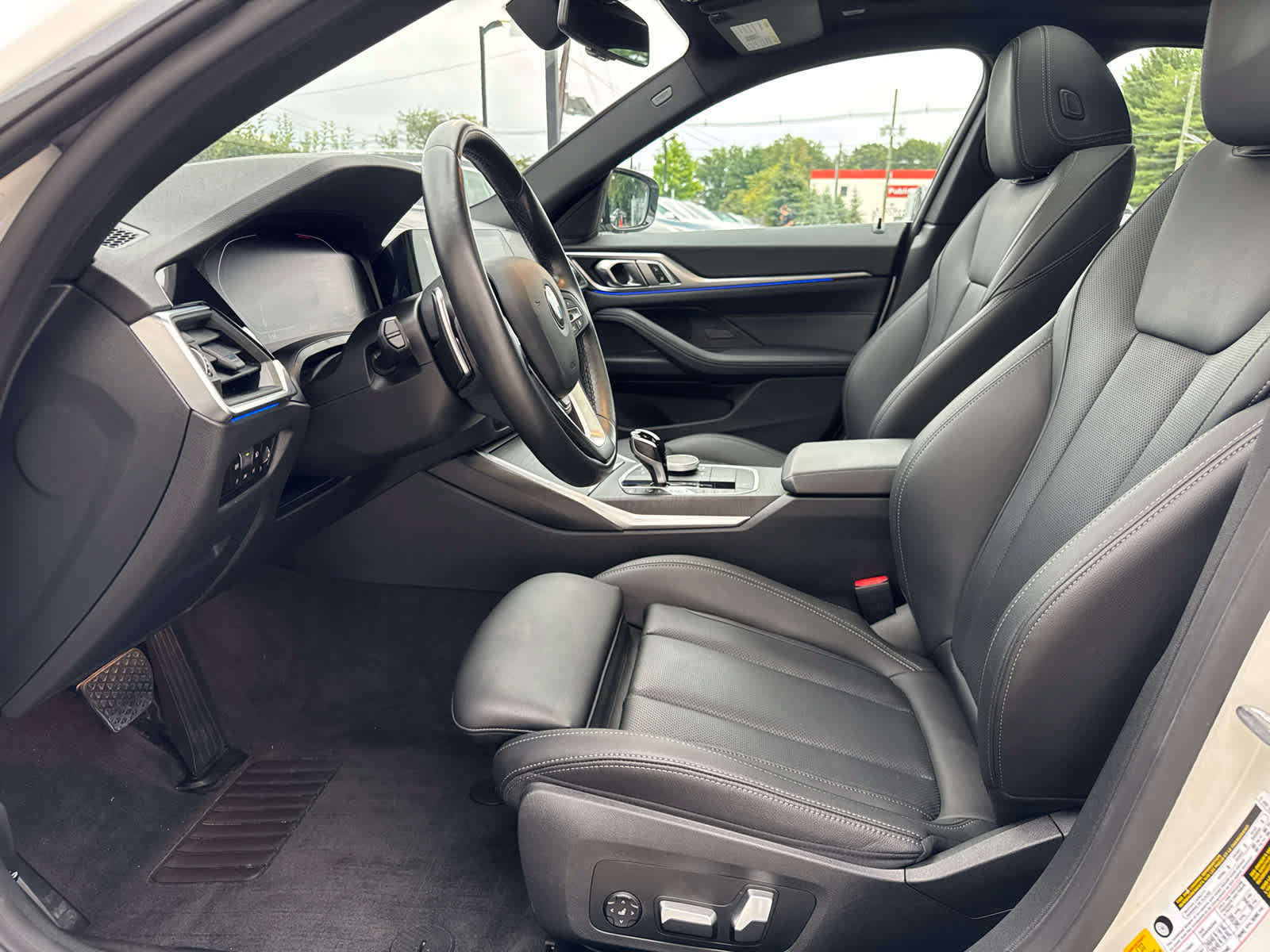 Used 2023 BMW 430i Gran Coupe xDrive w/ M Sport Package AWD/4WD image 10