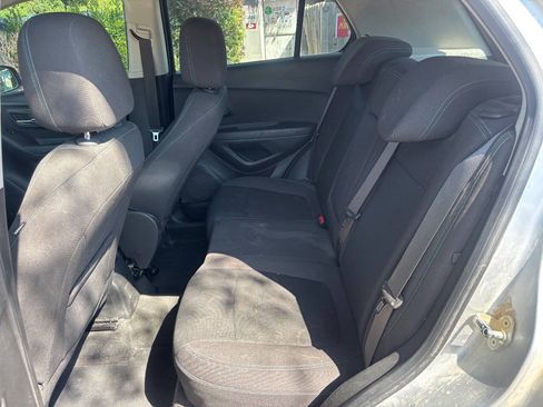 Used 2015 Chevrolet Trax LS FWD image 15