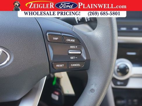 Used 2019 Hyundai Elantra SE image 24