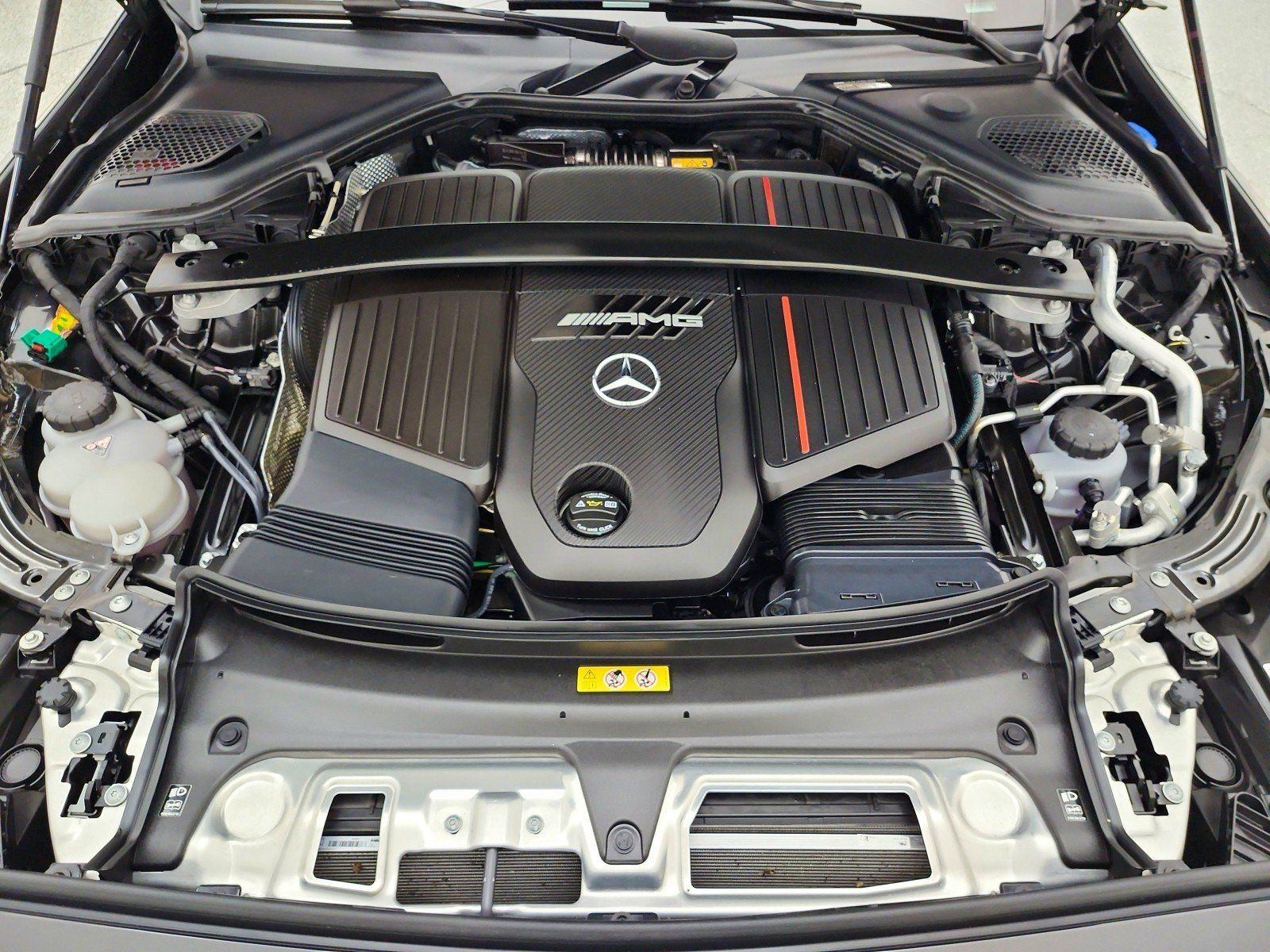 Used 2025 Mercedes-Benz E 53 AMG e 4MATIC Sedan image 16