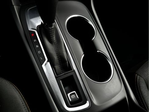 Used 2021 Chevrolet Equinox LT image 15