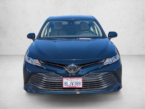 Used 2019 Toyota Camry LE FWD image 2