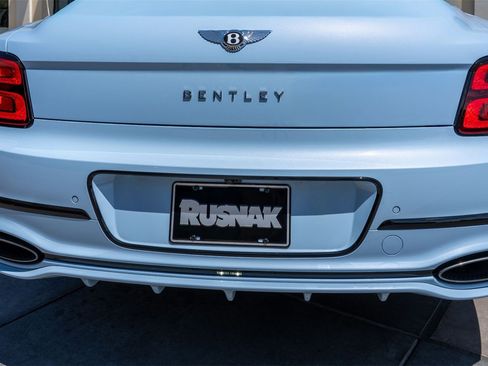 New 2025 Bentley Flying Spur Plug-In Hybrid image 4