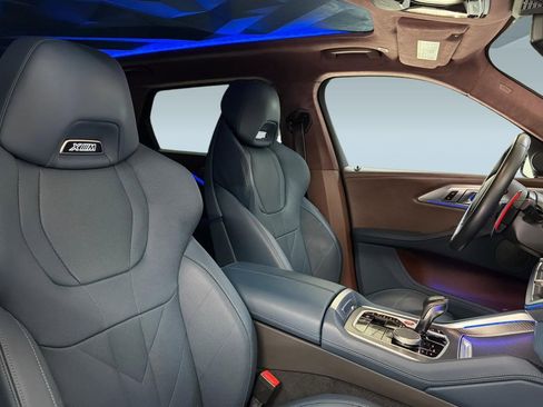 Certified 2023 BMW XM AWD/4WD image 31