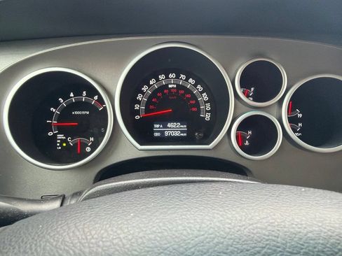 Used 2017 Toyota Sequoia Platinum AWD/4WD image 33