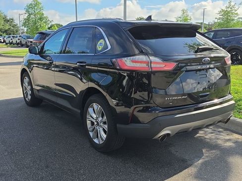 Used 2021 Ford Edge Titanium FWD image 3