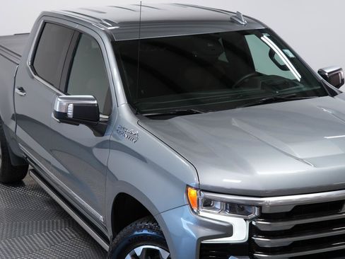 Used 2025 Chevrolet Silverado 1500 High Country w/ Technology Package AWD/4WD image 51
