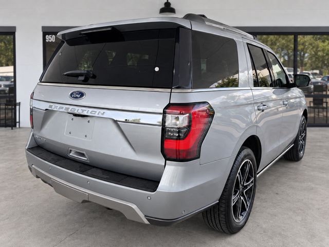 Used 2021 Ford Expedition Limited RWD image 3