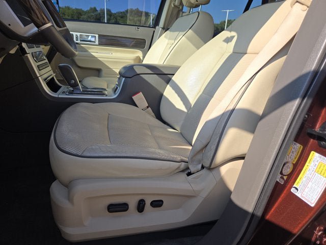 Used 2010 Lincoln MKX 2WD image 22