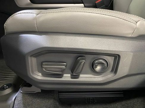 New 2026 Toyota Tundra Limited AWD/4WD image 14