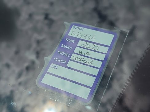 Used 2022 Kia Sportage Nightfall Edition image 11