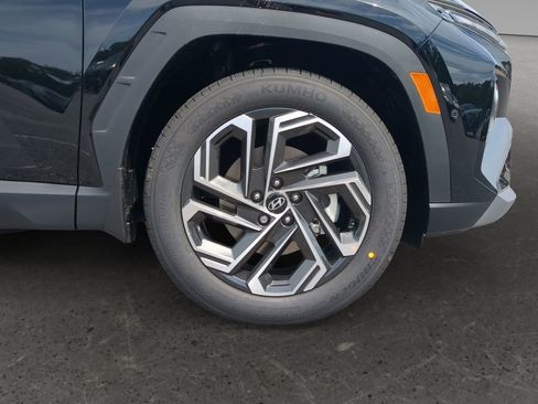 New 2025 Hyundai Tucson Limited image 27