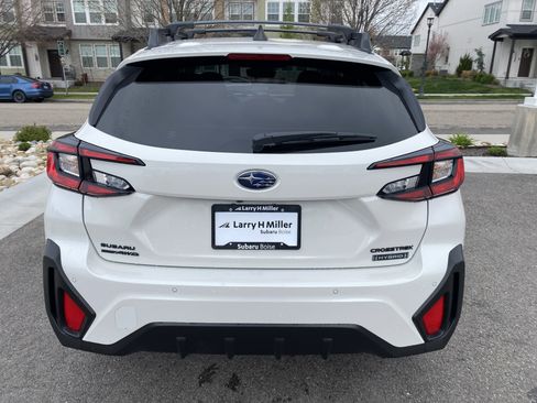 New 2026 Subaru Crosstrek 2.5i Limited AWD/4WD image 3