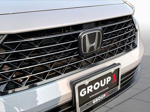 Used 2024 Honda Accord Sport image 30