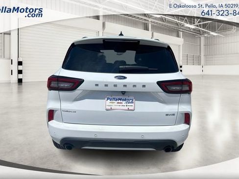 Used 2023 Ford Escape ST-Line w/ Tech Pack #1 AWD/4WD image 4