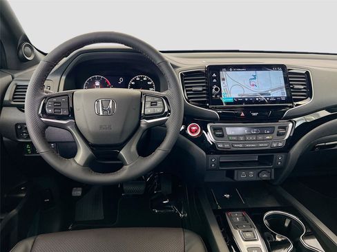 New 2026 Honda Ridgeline Black Edition image 2