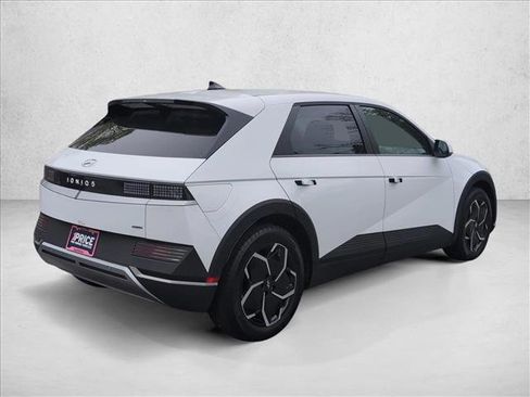 Used 2024 Hyundai Ioniq 5 SE image 5