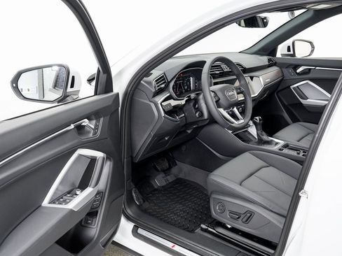 New 2025 Audi Q3 2.0T Premium image 7