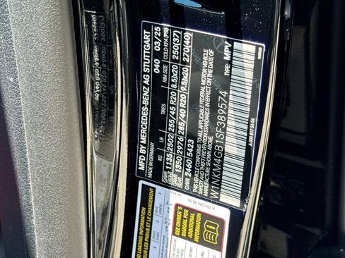 Used 2025 Mercedes-Benz GLC 300 image 36