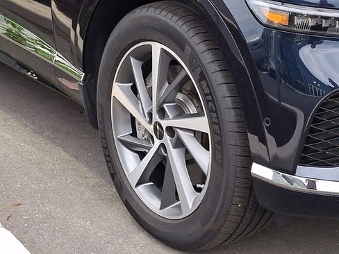 Certified 2026 Genesis GV80 2.5T Advanced AWD/4WD image 10