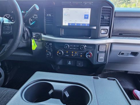 Used 2023 Ford F250 XLT w/ FX4 Off-Road Package AWD/4WD image 10