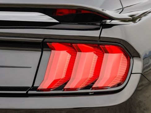 Used 2021 Ford Mustang GT Premium w/ Equipment Group 401A image 10