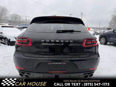 Used 2018 Porsche Macan S image 10