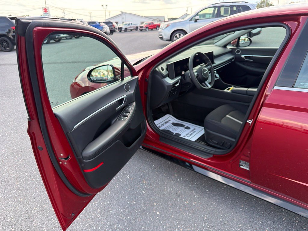 Used 2024 Hyundai Sonata SEL AWD/4WD image 14