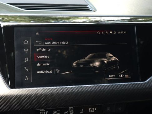 Used 2022 Audi RS e-tron GT w/ Carbon Performance Package AWD/4WD image 41