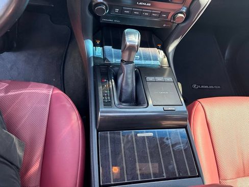 Used 2023 Lexus GX 460 Premium w/ Premium Package AWD/4WD image 16