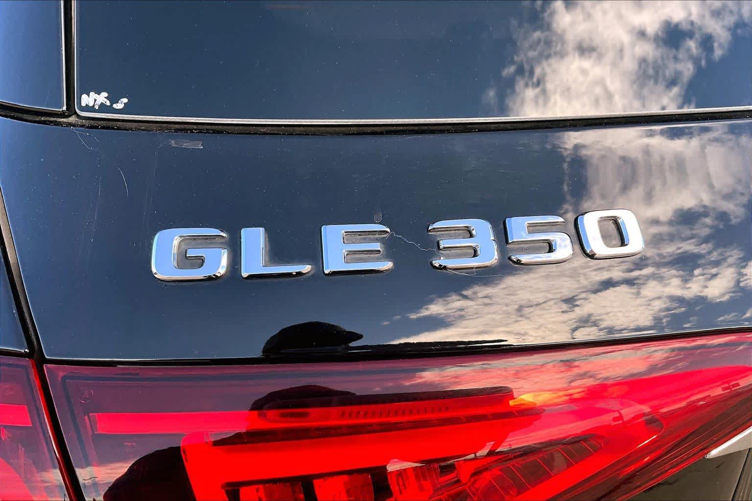 Used 2021 Mercedes-Benz GLE 350 w/ Premium Package image 10