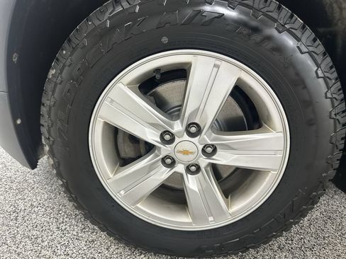 Used 2019 Chevrolet Trax LT w/ LT Convenience Package AWD/4WD image 15