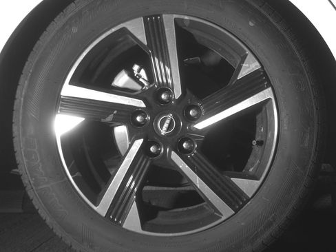 Used 2025 Nissan Sentra SV image 15