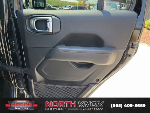 Used 2023 Jeep Gladiator Mojave w/ LED Lighting Group AWD/4WD image 23