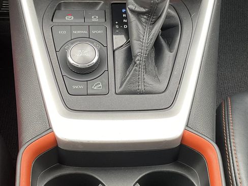 Used 2024 Toyota RAV4 Adventure image 18