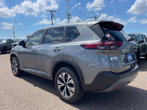 Certified 2023 Nissan Rogue SV FWD image 5