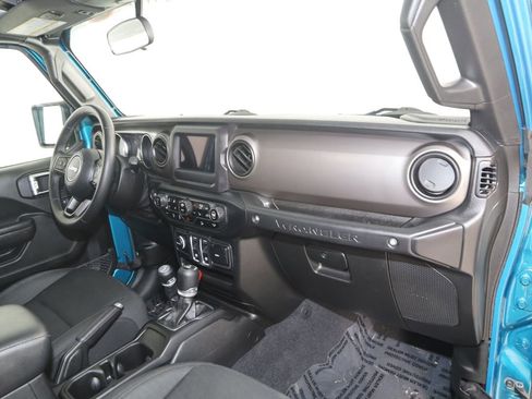 Used 2020 Jeep Wrangler Sport image 38
