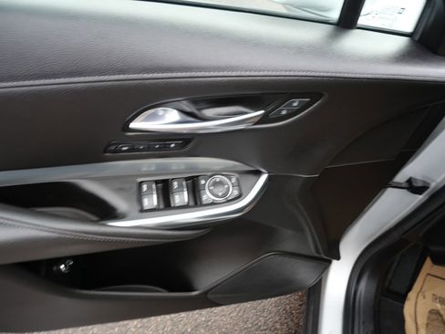 Used 2019 Cadillac XT4 Premium Luxury image 16