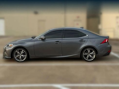 Used 2016 Lexus IS 200t image 5