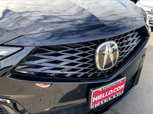 Used 2025 Acura MDX A-Spec image 32