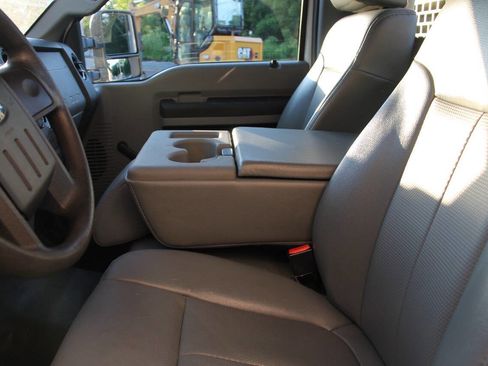 Used 2016 Ford F250 XL image 32