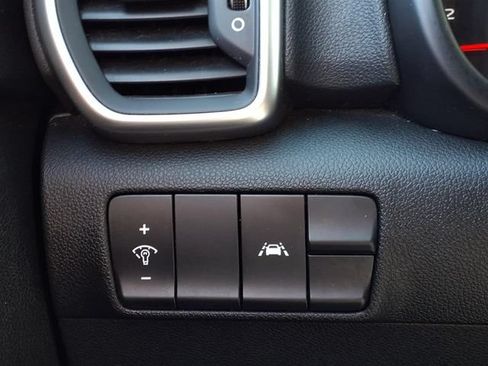 Used 2022 Kia Sportage LX FWD image 23